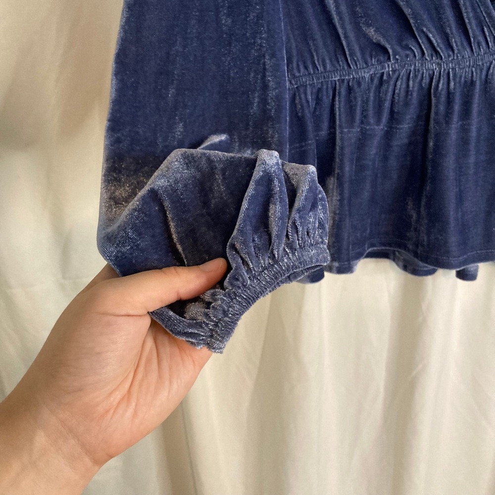 Blue Crushed Velvet Peplum Top Surplice V-Neck Puff Sleeve True Craft Women M - Picture 3 of 9
